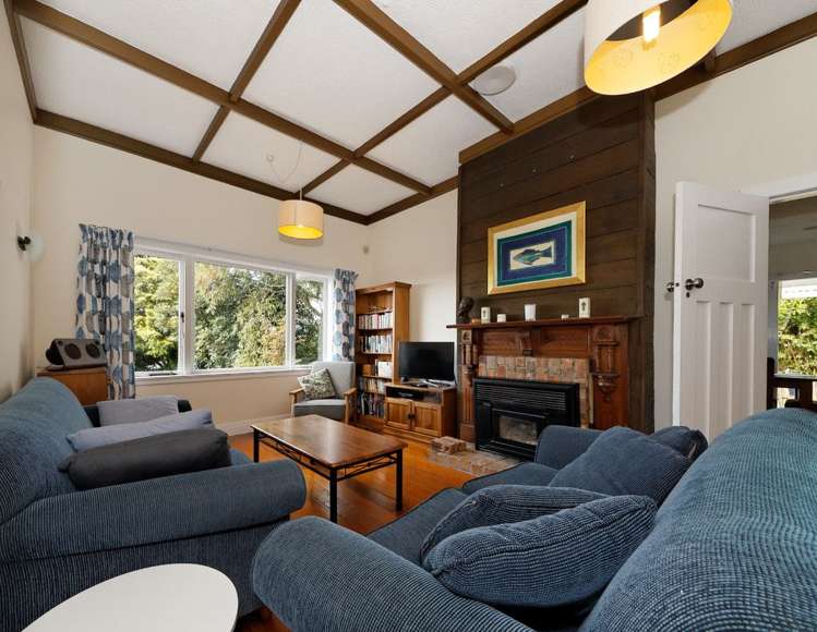 198 Golf Road Titirangi_2