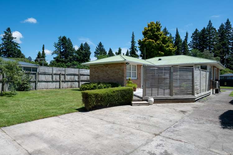 16 La Trobe Place Utuhina_16