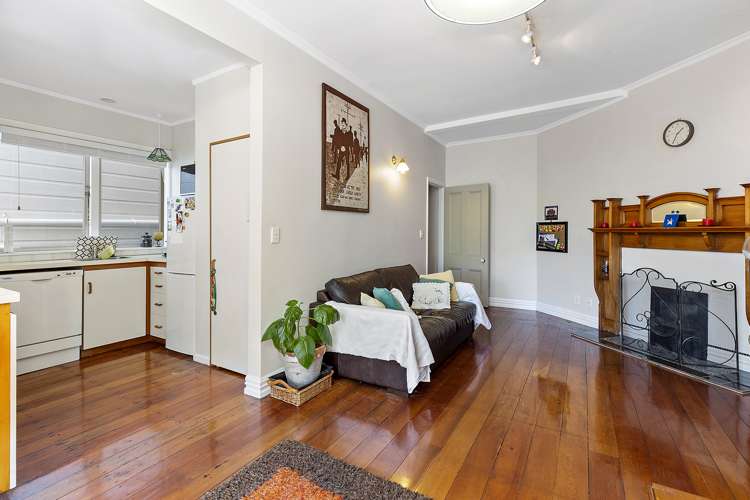 92 Austin Street Mount Victoria_8