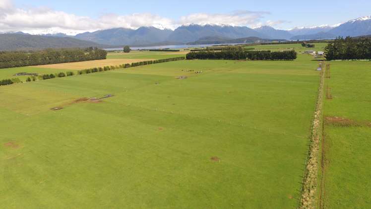 Lot 2/1725B Manapouri Te Anau Highway Manapouri_9