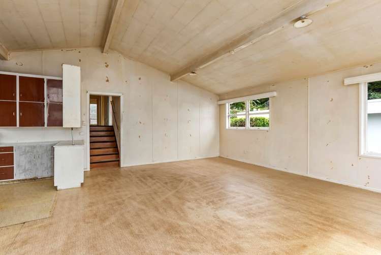 22 Omana Esplanade Maraetai_12