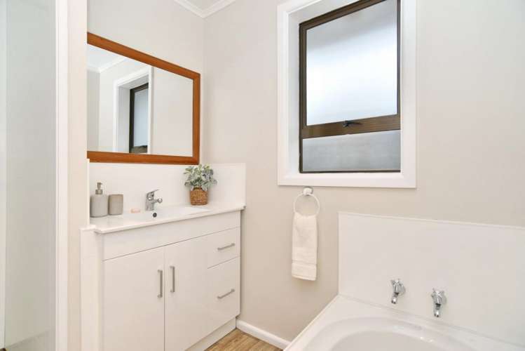 132 Pacific Road North New Brighton_10