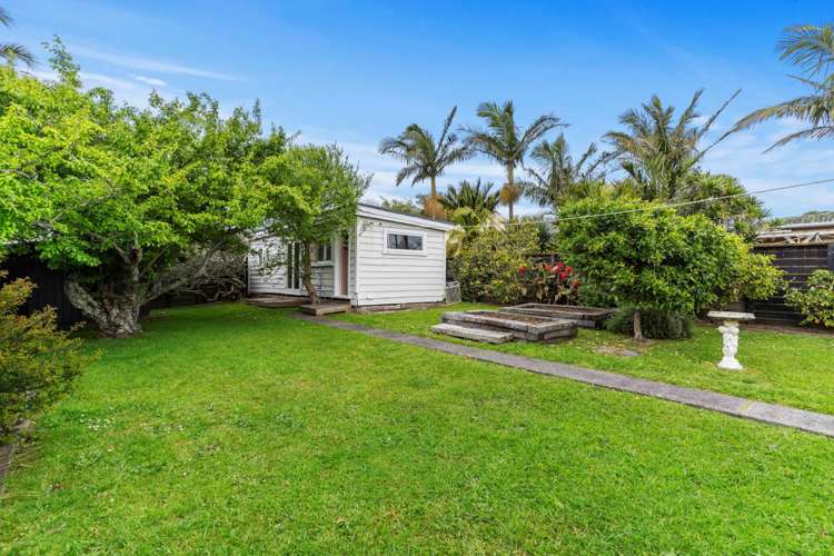 29 Rambler Crescent Beach Haven_11