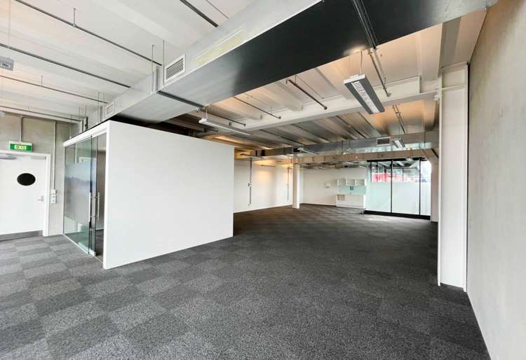 Unit 2/18 Railway Street Newmarket_1