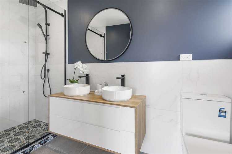 113 Beach Road Castor Bay_7