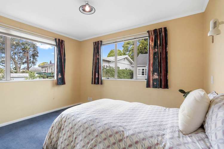 13A Louvain Avenue Mt Roskill_11