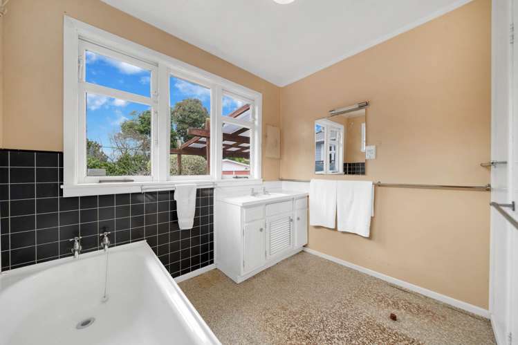 16 Huntingtree Avenue Sandringham_18
