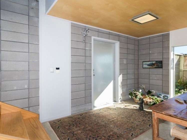 15 Taranga Road Langs Beach_15