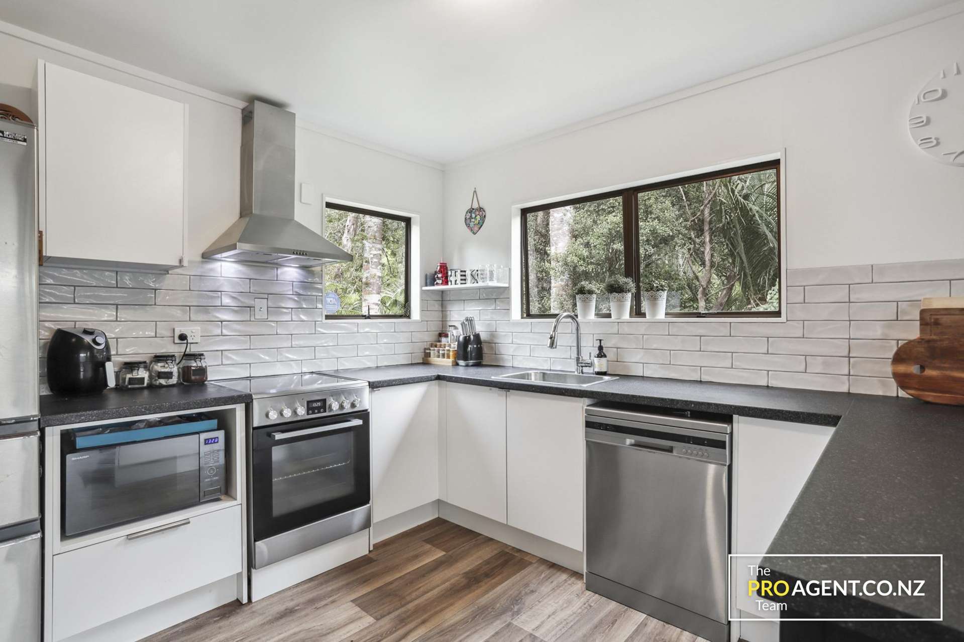 15 Fawcett Road Laingholm_0