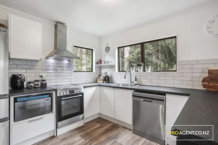 15 Fawcett Road Laingholm_0