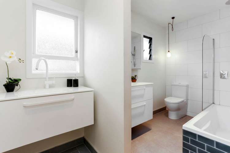 28 Harbour View Road Te Atatu Peninsula_15