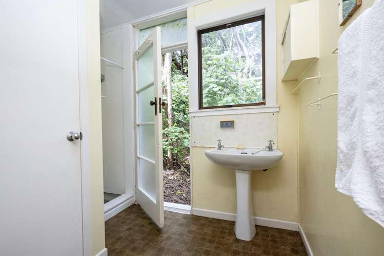 59 North Piha Road Piha_13