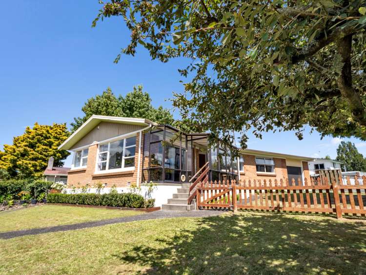 38 Pelorus Street Glenview_29