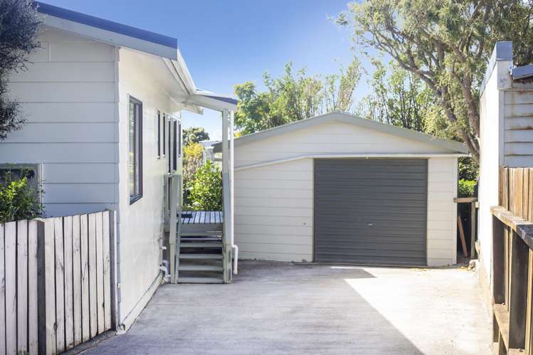 6 Moki Street Titahi Bay_28