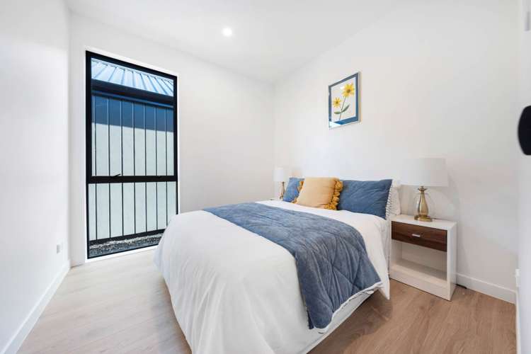 74 Puwha Street Massey_17