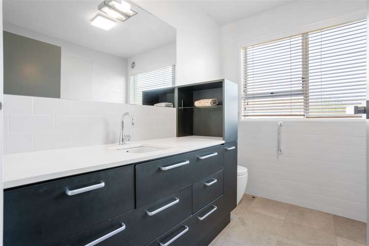 3/7 The Parade Saint Heliers_13