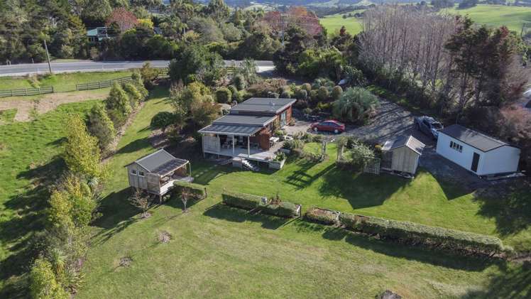 2143 Cove Road Mangawhai_24