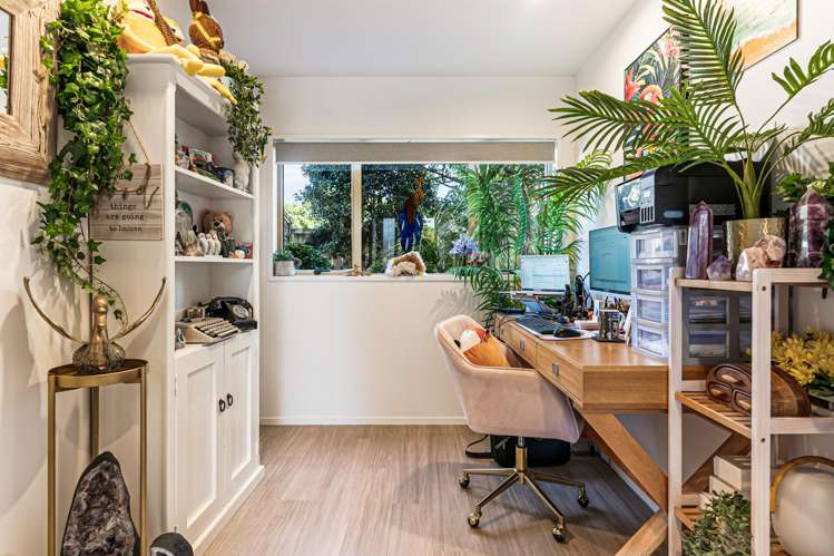 484 Beach Road Murrays Bay_22