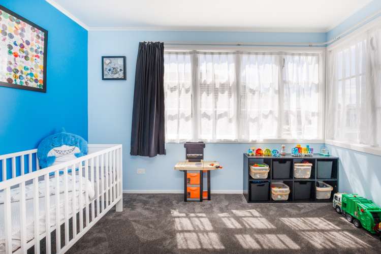 42 Clyde Crescent Roslyn_18