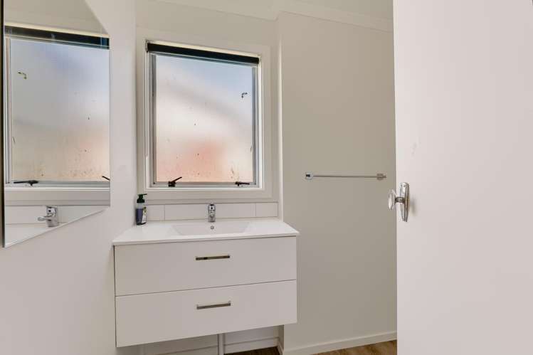 28 Camellia Avenue Bell Block_15