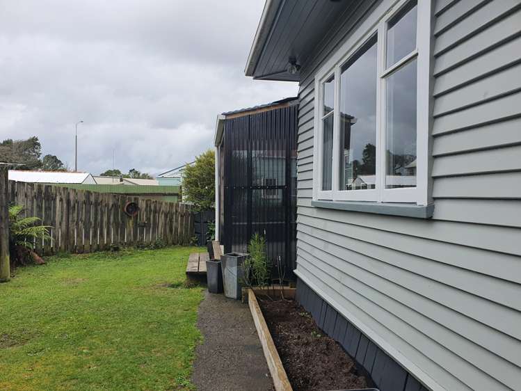 55 Sale Street Hokitika_16