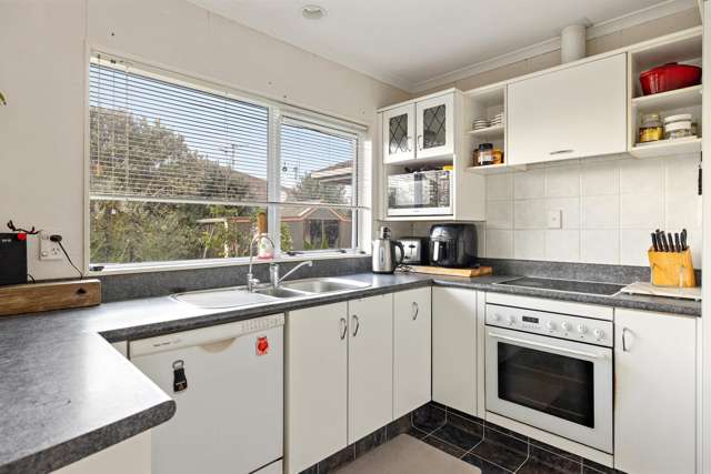 9 Jacinda Close Pyes Pa_2