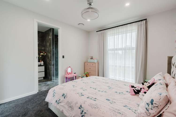 275 Racecourse Road Cambridge_17
