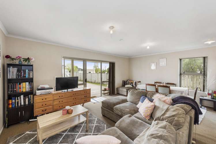 18 Tennyson Road Enderley_2