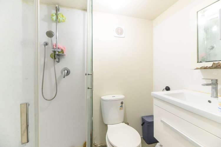 25 Glen Close Glen Eden_18