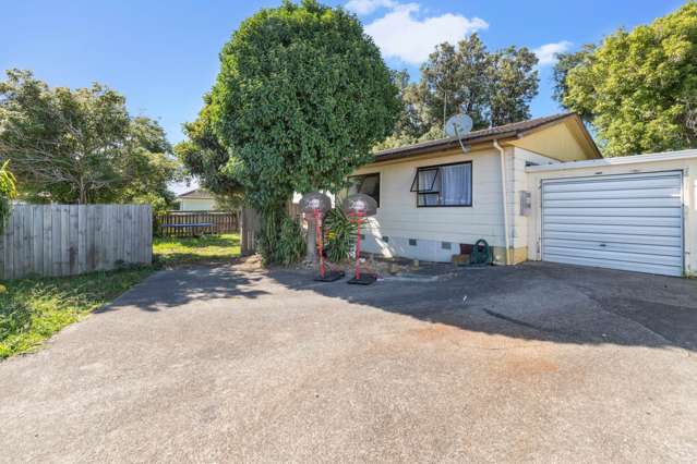 2/12 Tamworth Close Manurewa_4