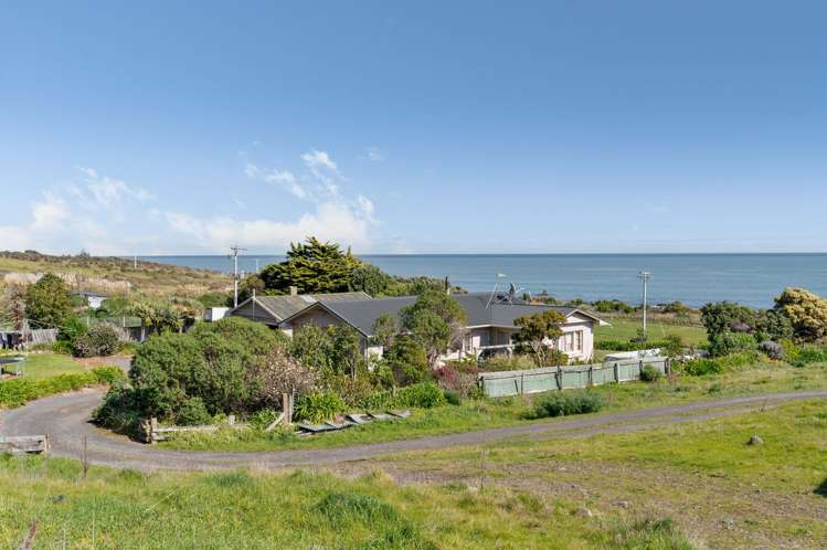 2057 Cape Palliser Road South Martinborough_8