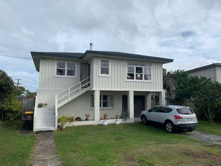 166 Centreway Road Orewa_9