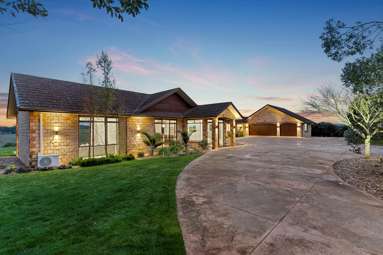 221 Lewis Road_2