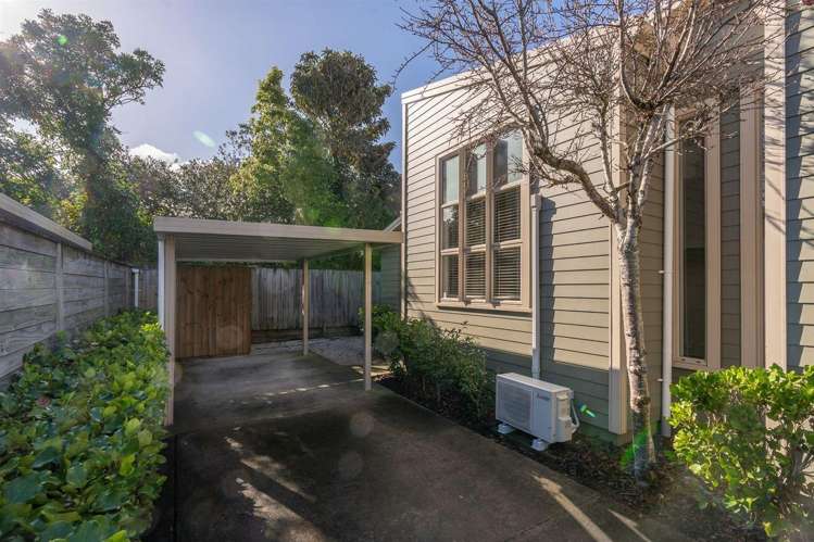4D Gazeley Avenue_0