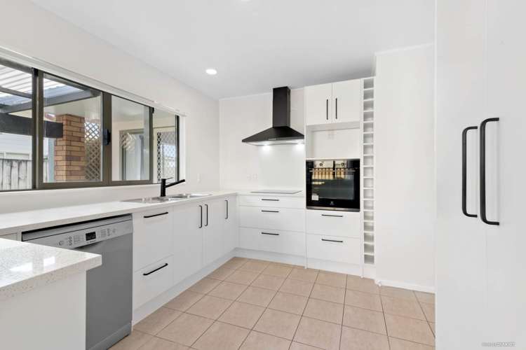 16 Maurice Borich Place Henderson_8