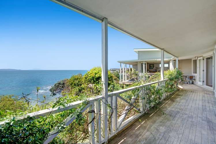 1266 Whangaparaoa Road Gulf Harbour_1