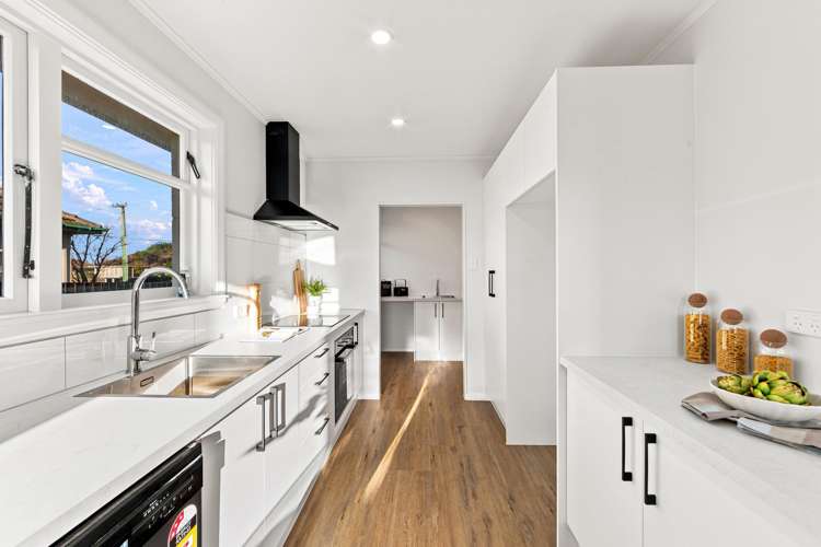 35 Eureka Street_2