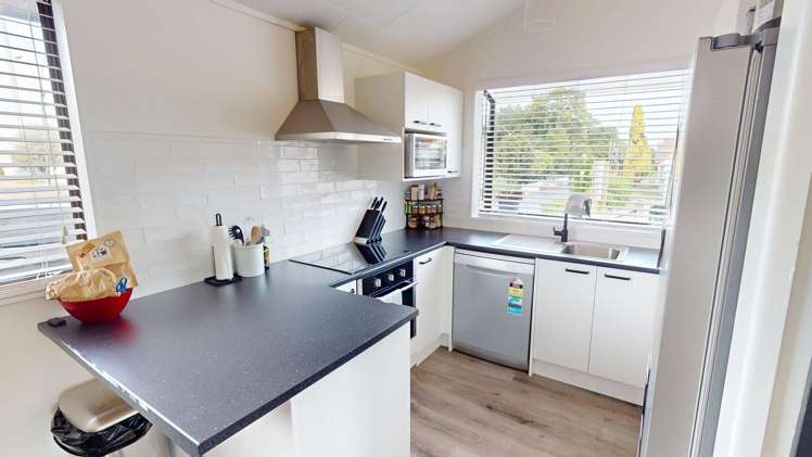 685B Pioneer Highway 10921_2