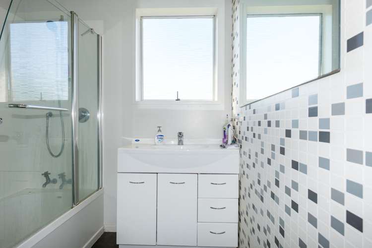 13 Forfar Street Clyde Hill_15