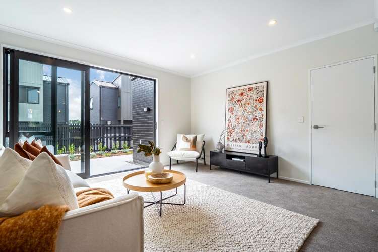 16 Waka Moana Drive_4