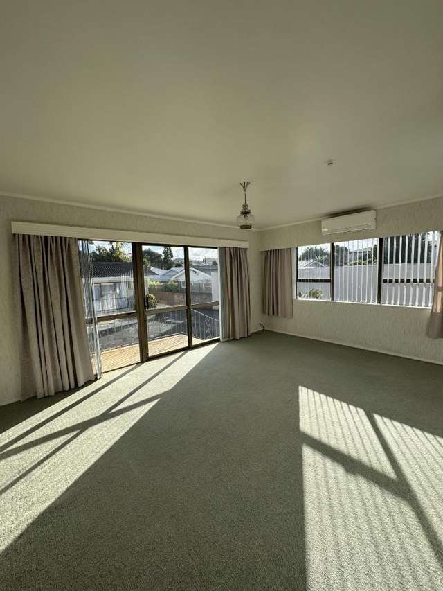 27a Kamo Road 2031_2