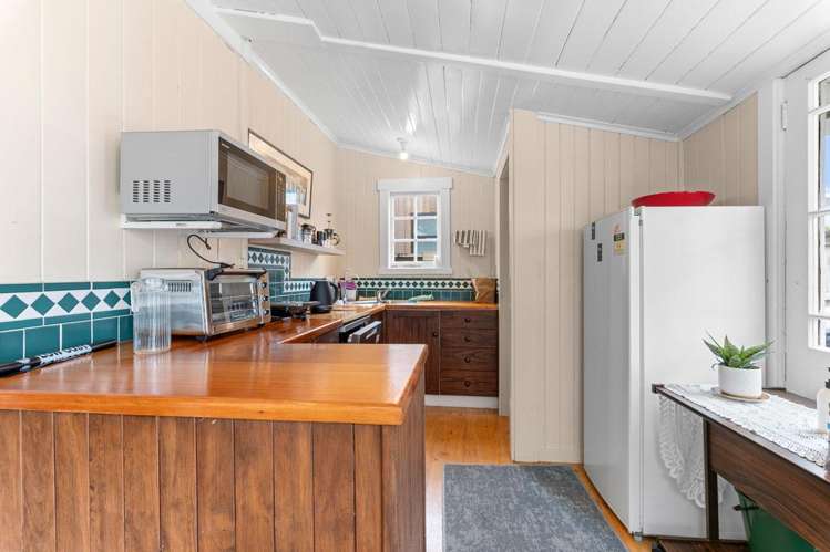 139 Powderham Street New Plymouth Central_10