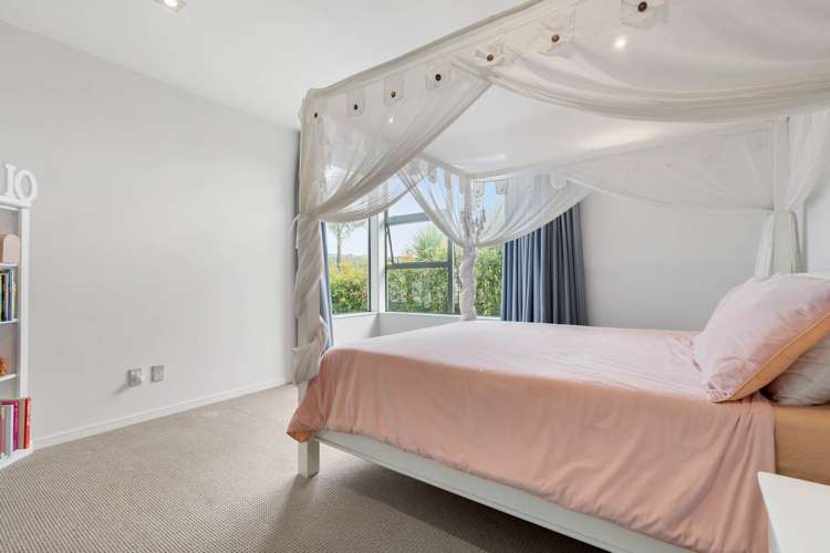 17 Courtneys West Harbour_15