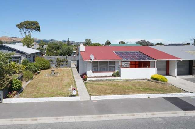 2/56 Matlock Street Woolston_1