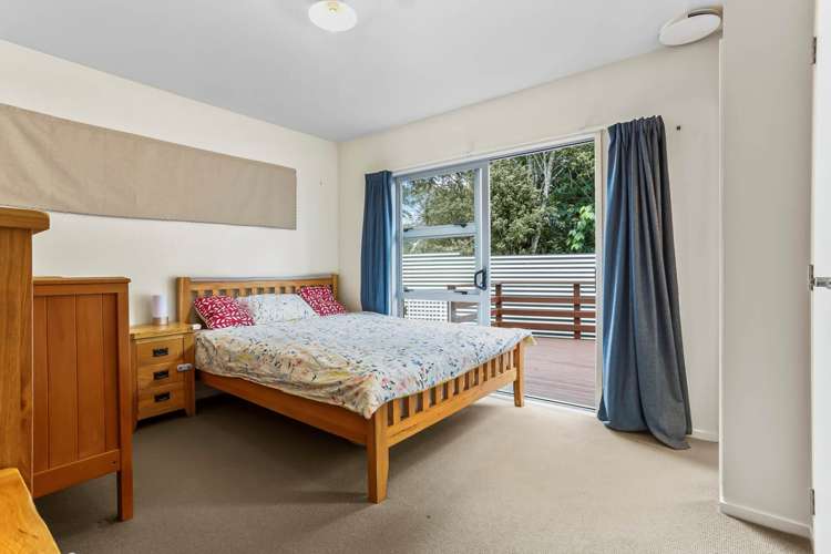 57a Riverpark Crescent Henderson_5