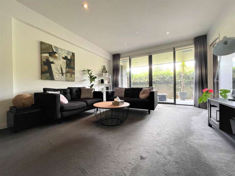 03/2g Bluegrey Avenue Stonefields_3