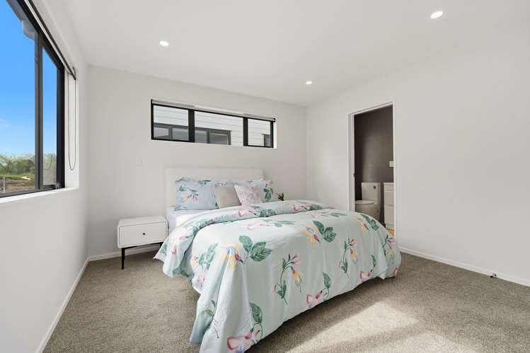 5 Greenbrier Street Westgate_6