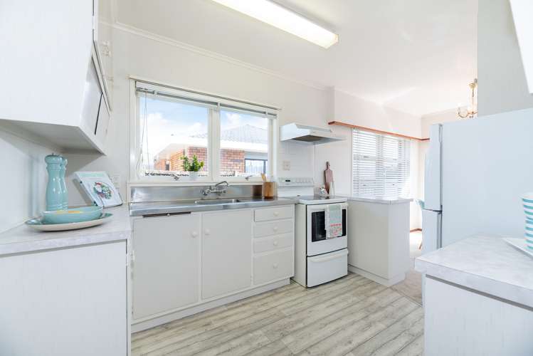 1/10 Shakespeare Road Milford_2