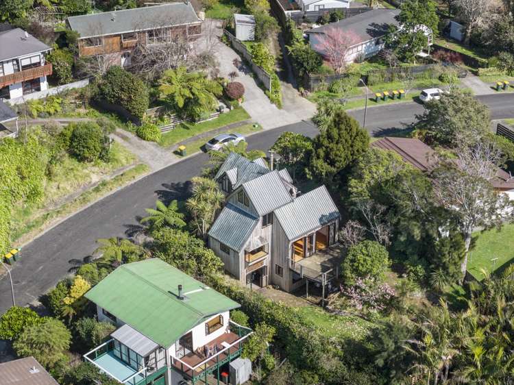 9 Lindaver Grove Merrilands_33