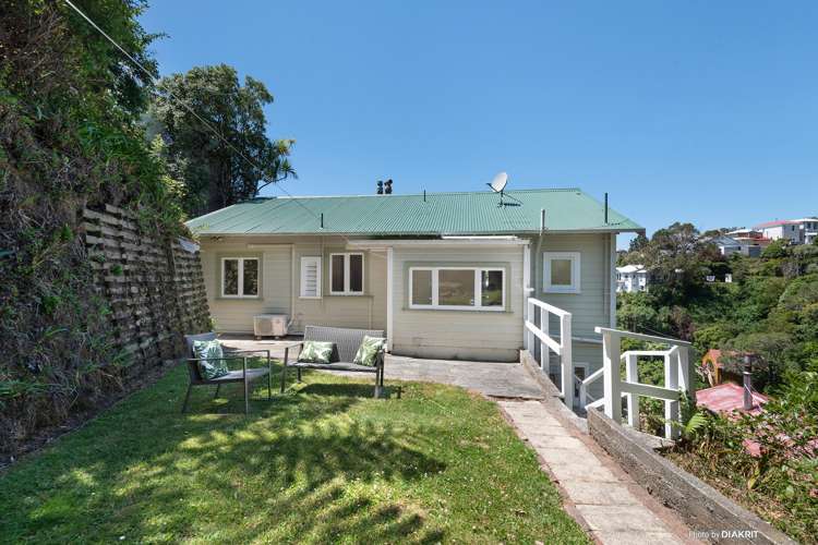 106 Mortimer Terrace Brooklyn_7